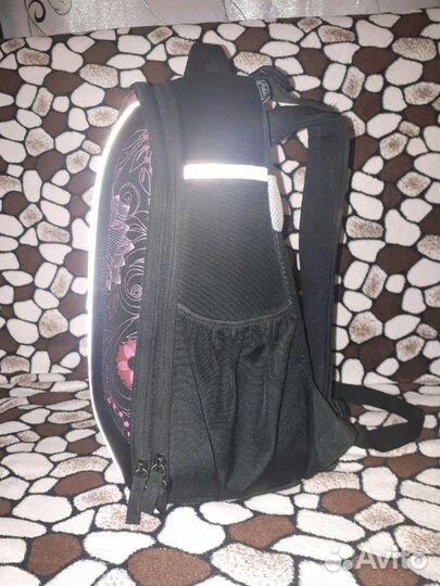 Рюкзак школьный