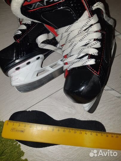 Хоккейные коньки bauer vapor