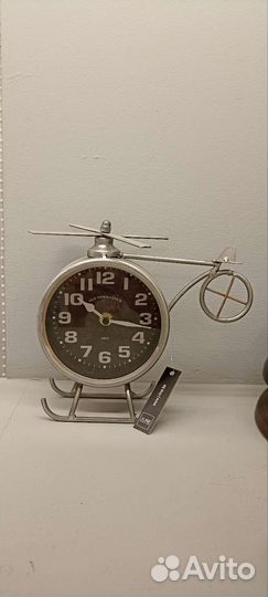 Настольные интерьерные часы