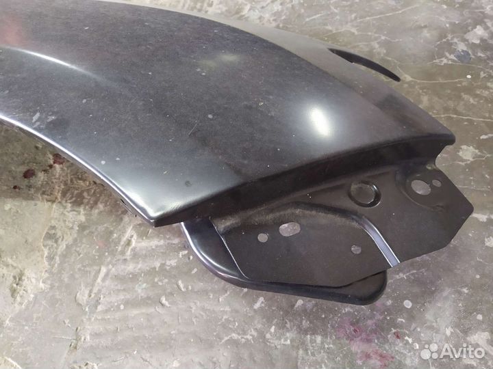 Переднее правое крыло логан 2 logan 2