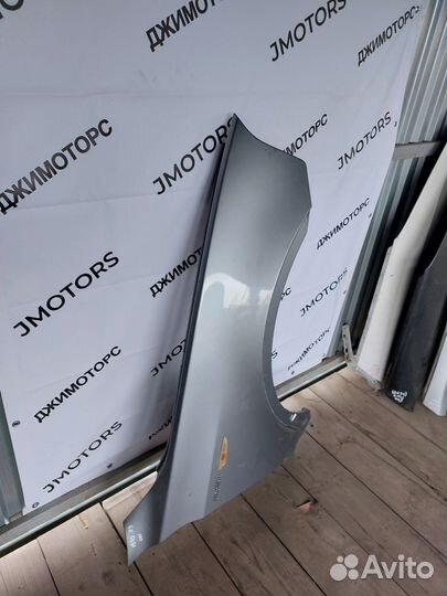 Крыло переднее правое BMW X3 E83