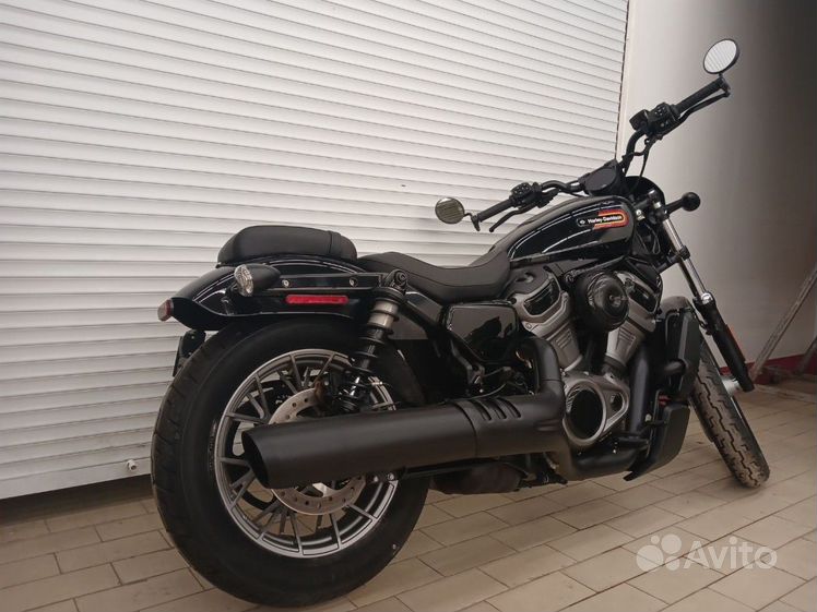 Заднее крыло от Yamaha SR400