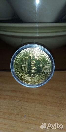 Монета Биткоин