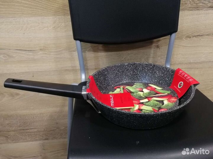 Сковорода глубокая MoulinVilla 24