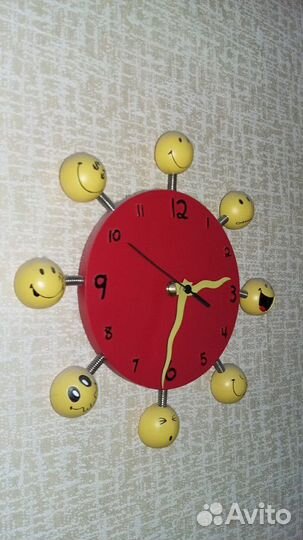 Часы настенные электронные