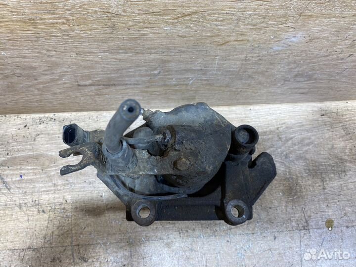 Суппорт передний правый Audi A6 C5 S38