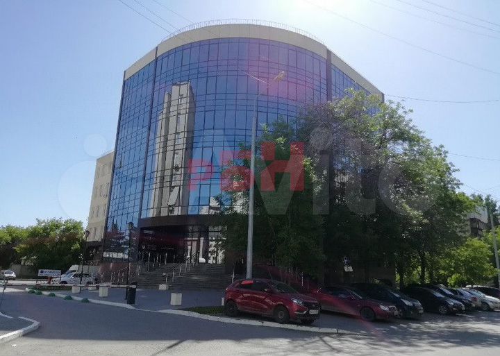 Продам офис 21 кв.м в бц