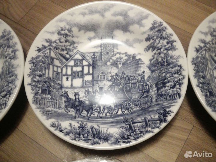 Тарелки 9 шт