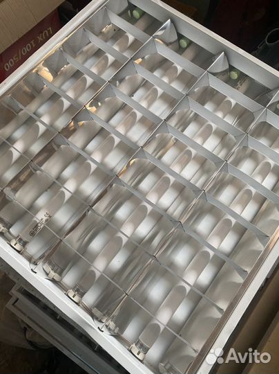 Светильник потолочный встраиваемый