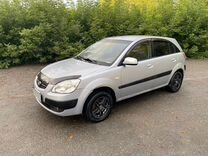 Kia Rio 1.4 MT, 2005, 215 000 км, с пробегом, цена 370 000 руб.