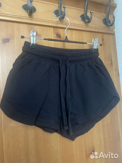 Черные шорты xs