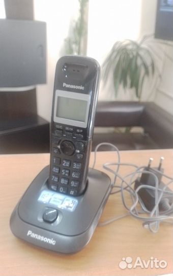 Радиотелефон Panasonic KX-TG2511RUS