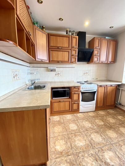 2-к. квартира, 52 м², 9/9 эт.