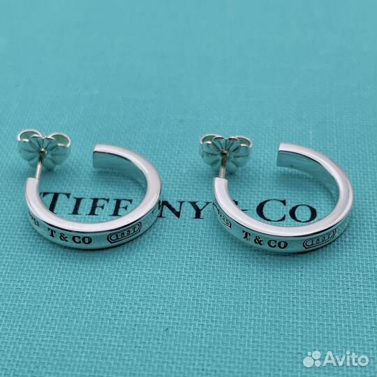 Серьги Tiffany & Co 1837 Hoop earrings