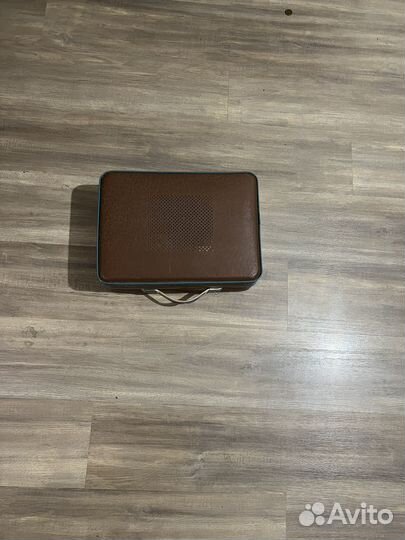 Виниловый проигрыватель Юность-301