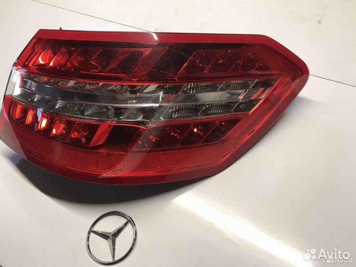 Фонарь задний правый Мерседес w212 E Е