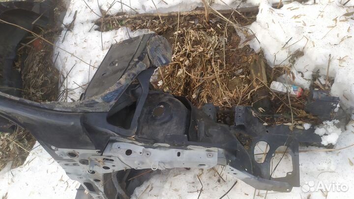 Peugeot 408 308 лонжерон правый, стойка дверная