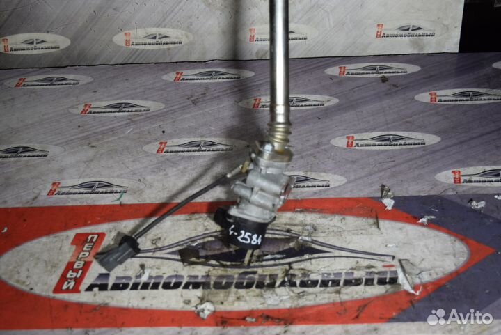 Корпус термостата c Toyota Ractis SCP100 2SZ-FE