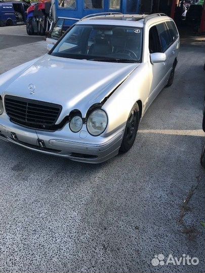 Разбор на запчасти Mercedes E W210