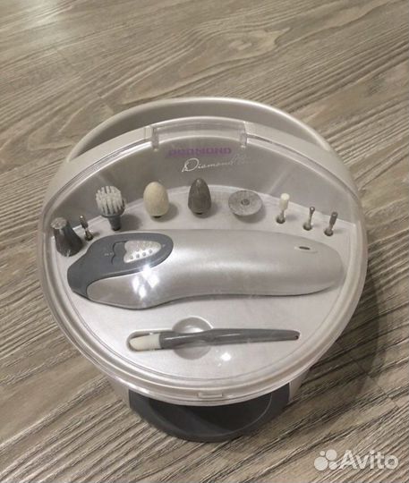 Аппарат для маникюра и педикюра