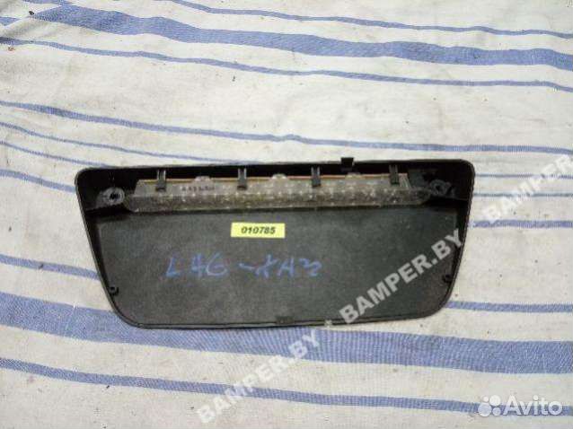 Дополнительный фонарь (Стоп-сигнал) Renault Laguna