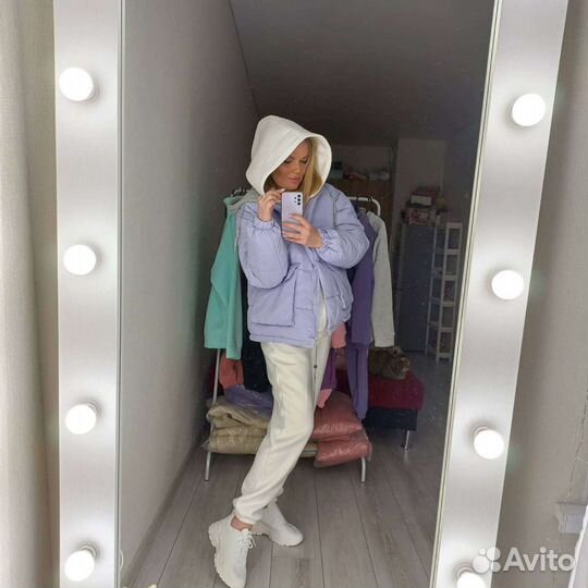 Легкие спортивные костюмы