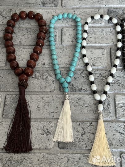 Четки автомобильные в машину, подвеска в авто