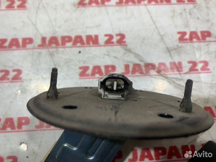 Датчик уровня топлива Toyota Harrier MCU15 1mzfe