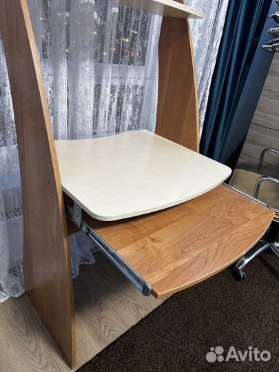 Письменный стол для школьника бу