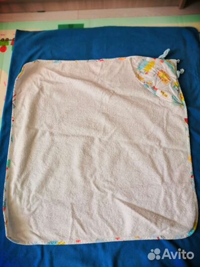 Полотенце уголок для новорожденного 70*70, клеенка