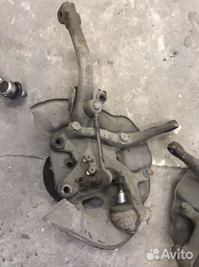 Поворотный кулак ступица Мерседес 140 w140