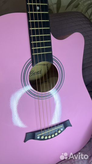 Акустическая гитара