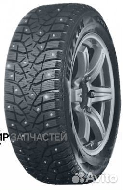 Bridgestone Blizzak Spike-02 215/45 R17 87T