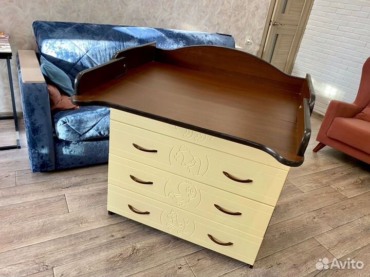 Комод с пеленальным столиком