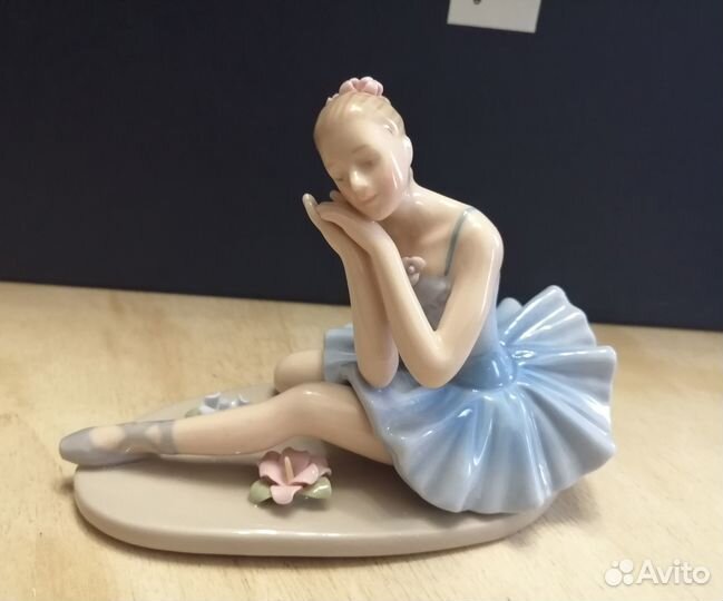 Фарфоровые статуэтки