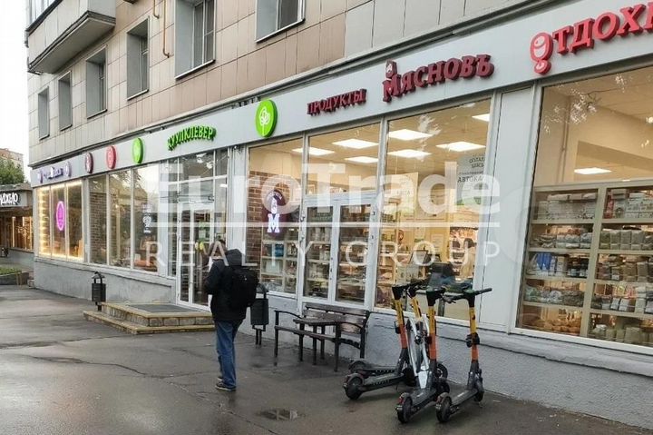 Продам торговое помещение, 326 м²