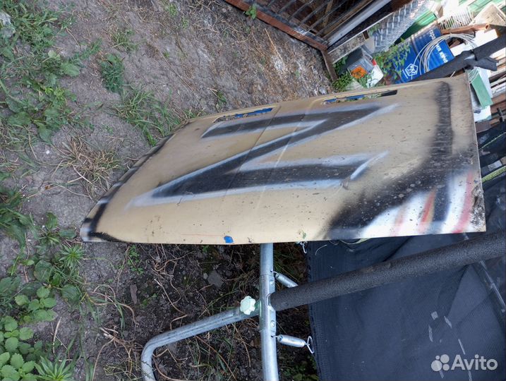 Капот ваз2103