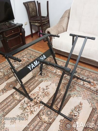 Подставка для синтезатора