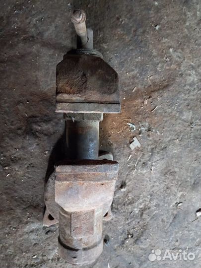 Тиски слесарные СССР