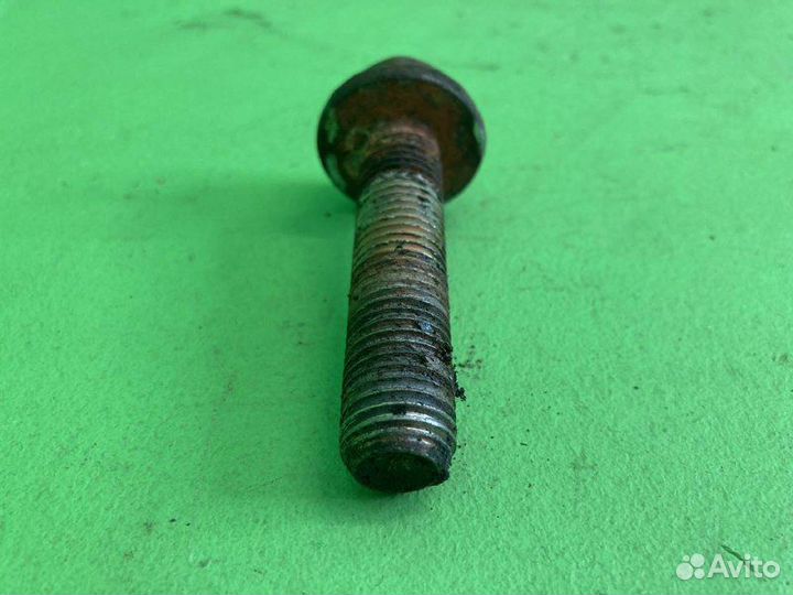 Болт DAF XF105
