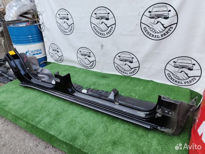 Порог кузова правый Toyota Land Cruiser Prado