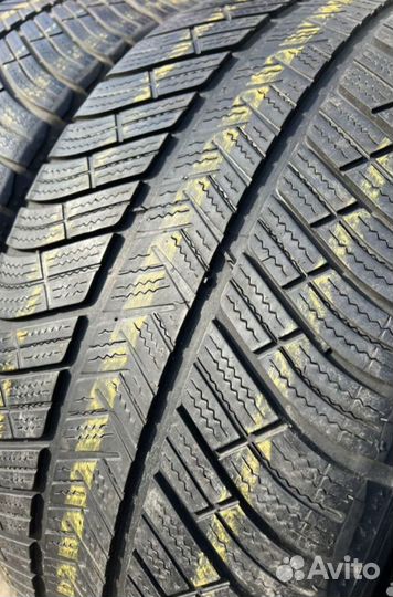 Michelin Pilot Alpin PA4 255/40 R20 и 285/35 R20