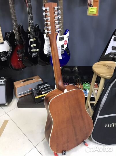 12 струнная гитара электро-акустическая с чехлом