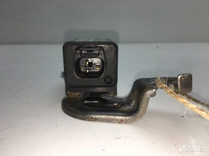 Датчик Airbag передний правый Toyota Windom VCV10