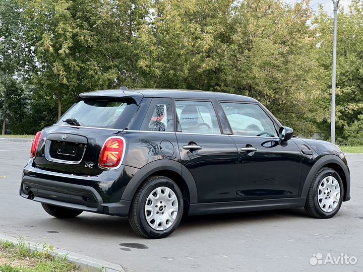 MINI One 1.5 AMT, 2023, 99 км