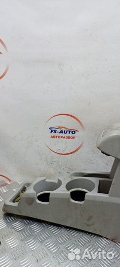 Подлокотник Dodge Caliber SUV 2.0 ECN 2006