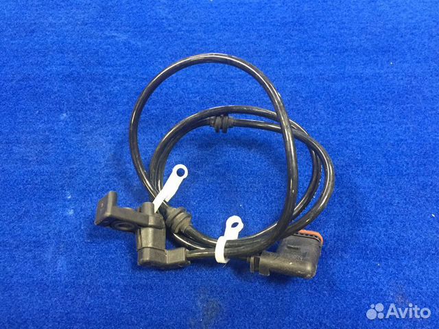 Mercedes A2215400305 датчик износа колодок