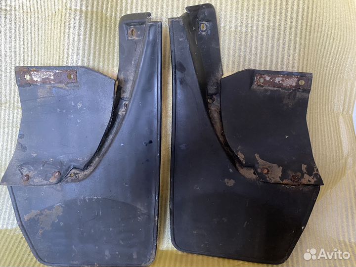 Брызговики задние на сааб 9000