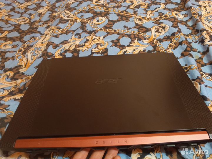 Продам игровой ноутбук Acer Nitro 5