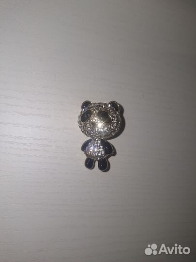 Броши бижутерия